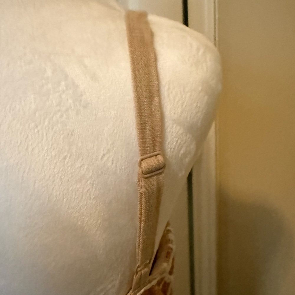 BOHO Floral Sleeveless Linen Dress in Tan and White - Picture 6 of 9